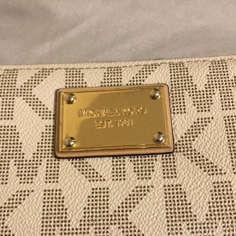 MK Wallet - Picture 2 of 4